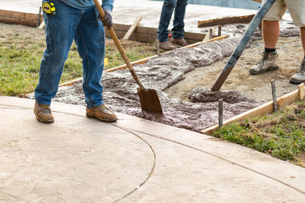 Best Concrete Sidewalk Installation  in Las Campanas, NM